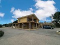 Belle villa avec piscine et 5 chambres à Sax in Spanish Fincas