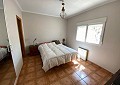Finca met 3 slaapkamers en 2 badkamers in Sax met meer dan 16.000 m2 grond in Spanish Fincas