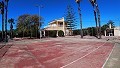 Villa de 5 dormitorios con piscina en Crevillente in Spanish Fincas