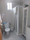 Casa de campo parcialmente reformada de 4 dormitorios y 1 baño in Spanish Fincas