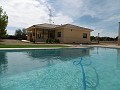 Spektakuläre Villa mit 6 Schlafzimmern und 2 Bädern und Pool in Spanish Fincas