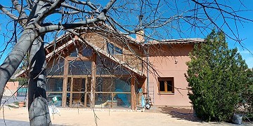 Luxuriöses Holzhaus mit 7 Schlafzimmern und 4 Bädern