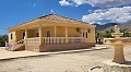 4 Bed 2 Bath Villa in Spanish Fincas