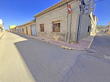 Maison de trois chambres et deux salles de bains à Pinoso