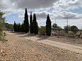 Casa de campo con 4 dormitorios, Garaje y Piscina in Spanish Fincas