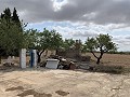 Casa de campo con 4 dormitorios, Garaje y Piscina in Spanish Fincas