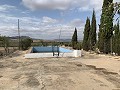 Casa de campo con 4 dormitorios, Garaje y Piscina in Spanish Fincas