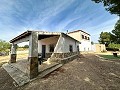 Magnificent country house with renovation potential in Almansa in Spanish Fincas