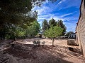 Magnifique terrain avec potentiel de rénovation à Almansa in Spanish Fincas