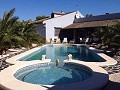 Superbe maison de campagne avec piscine privée in Spanish Fincas