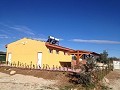 Entreprise de camping avec une maison de 4 chambres in Spanish Fincas