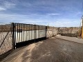 Entreprise de camping avec une maison de 4 chambres in Spanish Fincas