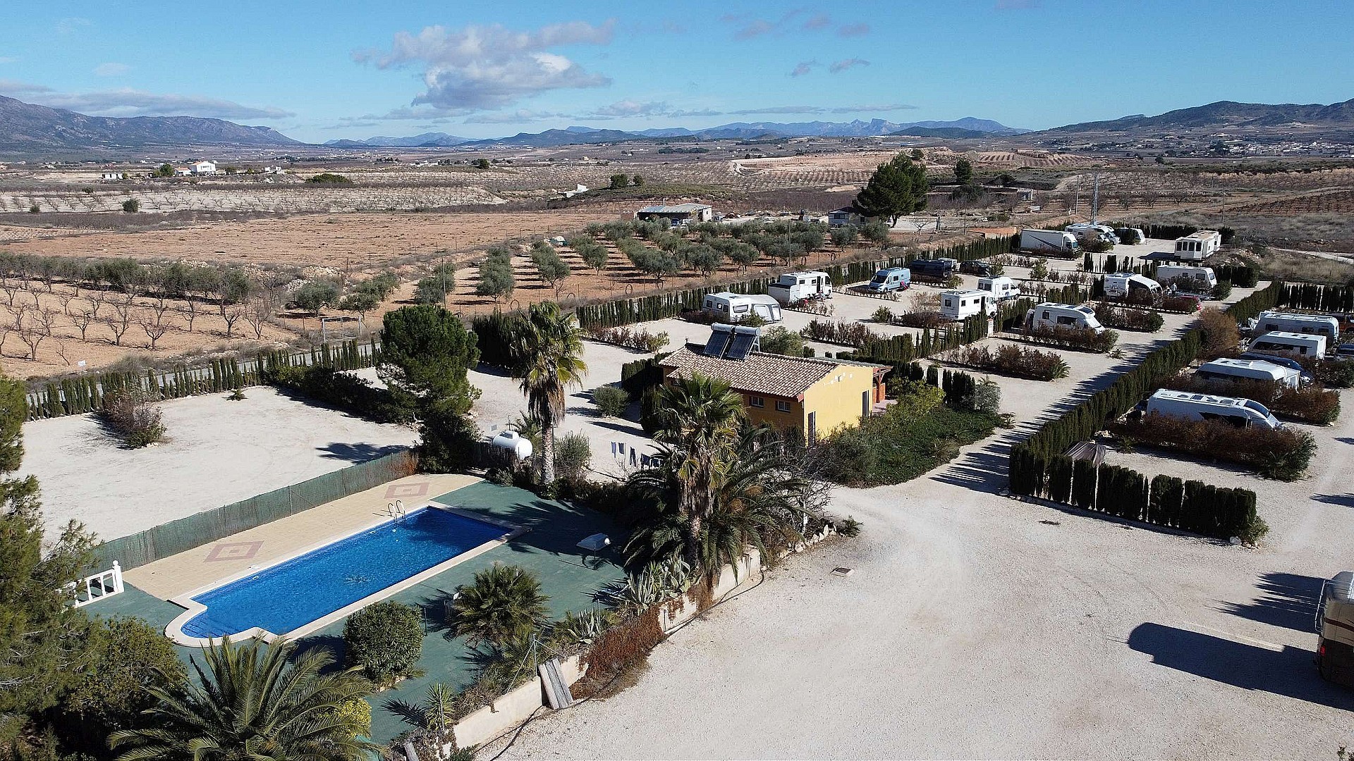 For sale: 3 bedroom commercial property in Pinoso / El Pinós, Costa Blanca