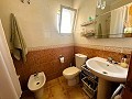 Hermosa villa de tres dormitorios con apartamento independiente de un dormitorio in Spanish Fincas