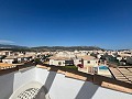 Schöne Villa mit drei Schlafzimmern und separatem Apartment mit einem Schlafzimmer in Spanish Fincas