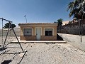 Villa with outbuildings in Abanilla in Spanish Fincas