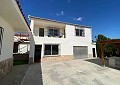 Villa de luxe de 3 chambres à Elda avec belle maison d'hôtes de 3 chambres et 3 salles de bain in Spanish Fincas