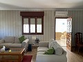 Atemberaubende 4-Schlafzimmer-Villa mit Pool in Caudete in Spanish Fincas