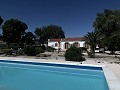 Superbe villa de 4 chambres avec piscine à Caudete in Spanish Fincas