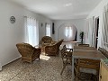 Atemberaubende 4-Schlafzimmer-Villa mit Pool in Caudete in Spanish Fincas