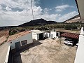 Finca met 9 woningen in El Cantón in Spanish Fincas