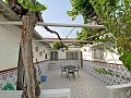 3 Bedroom house with large courtyard in Pinoso in Spanish Fincas