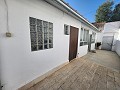 Landhaus mit 7 Schlafzimmern, 9 x 4 Pool und Nebengebäuden in Spanish Fincas