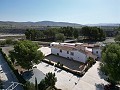 Maison de campagne de 7 chambres avec piscine 9 x 4 et dépendances in Spanish Fincas