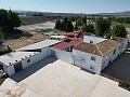 Landhuis met 7 slaapkamers, 9 x 4 zwembad en bijgebouwen in Spanish Fincas