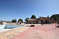 Casa H - Private und ruhige Villa in der Nähe von Yecla mit 4 großen Schlafzimmern + Pool in Spanish Fincas