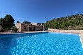 Casa H - Villa privée et paisible près de Yecla avec 4 grandes chambres + piscine in Spanish Fincas