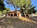 LANDHAUS mit 2 zusätzlichen Baugrundstücken in Spanish Fincas