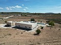 Nouvelle construction de 5 ans, avec 3 chambres, 3 salles de bains, grande piscine et garage in Spanish Fincas