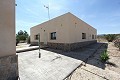 Nouvelle construction de 5 ans, avec 3 chambres, 3 salles de bains, grande piscine et garage in Spanish Fincas