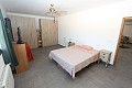 5 Jahre alter Neubau, mit 3 Schlafzimmern, 3 Bädern, großem Pool und Garage in Spanish Fincas