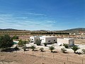 Nouvelle construction de 5 ans, avec 3 chambres, 3 salles de bains, grande piscine et garage in Spanish Fincas