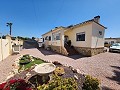 Villa de 3 chambres et 2 salles de bains à Catral avec piscine et accès asphalté in Spanish Fincas