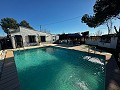 Villa mit Gästeanbau und Swimmingpool in Villena in Spanish Fincas