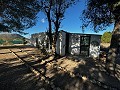 Villa con anexo de invitados y piscina en Villena in Spanish Fincas