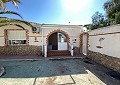 Villa in Salinas mit privatem Pool und Grundstück mit Olivenbäumen in Spanish Fincas