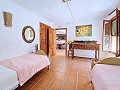 Beautiful country house with B&B – Casa Rural permit in Canada del Trigo! in Spanish Fincas