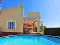 Villa with beautiful views in Caudete in Spanish Fincas