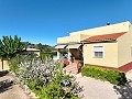 Villa mit wunderschöner Aussicht in Caudete in Spanish Fincas