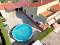 Villa with beautiful views in Caudete in Spanish Fincas