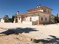 Beautiful villa with pool in Pinoso in Spanish Fincas