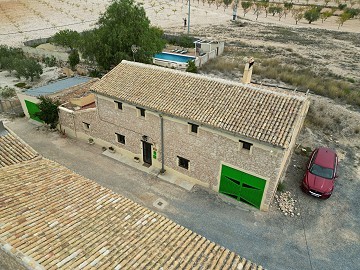 Großes 200 Jahre altes Landhaus mit Pool