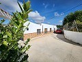 Casa de 4 dormitorios y 1 baño con piscina de balsa y parcela de tamaño razonable in Spanish Fincas