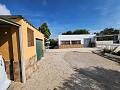 Casa de 4 dormitorios y 1 baño con piscina de balsa y parcela de tamaño razonable in Spanish Fincas