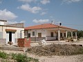 Wonderful chalet 4 km from Yecla in Spanish Fincas