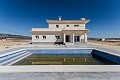 Impresionante villa de nueva construcción terminada in Spanish Fincas